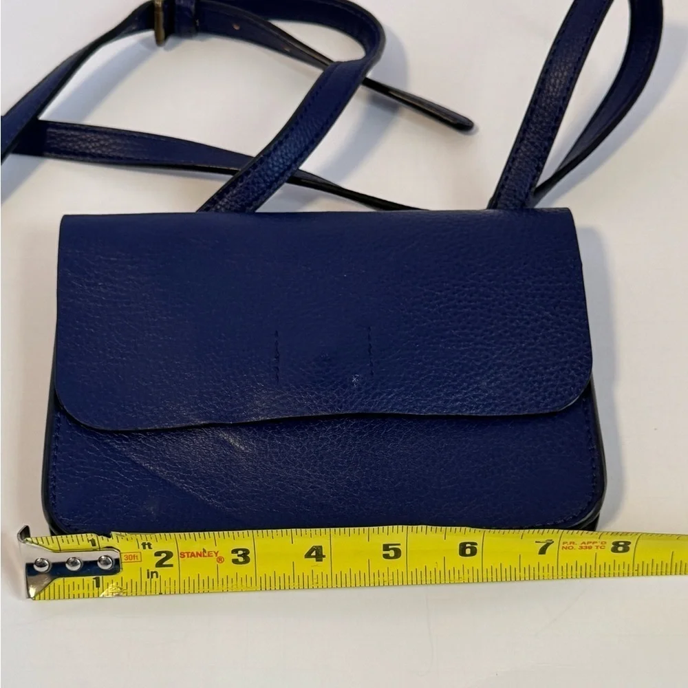 Melrose and Market deep blue/purple small crossbody